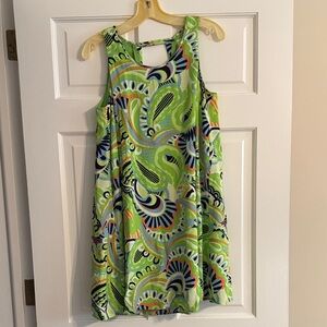 Gently used Crown and Ivy summer sun dress